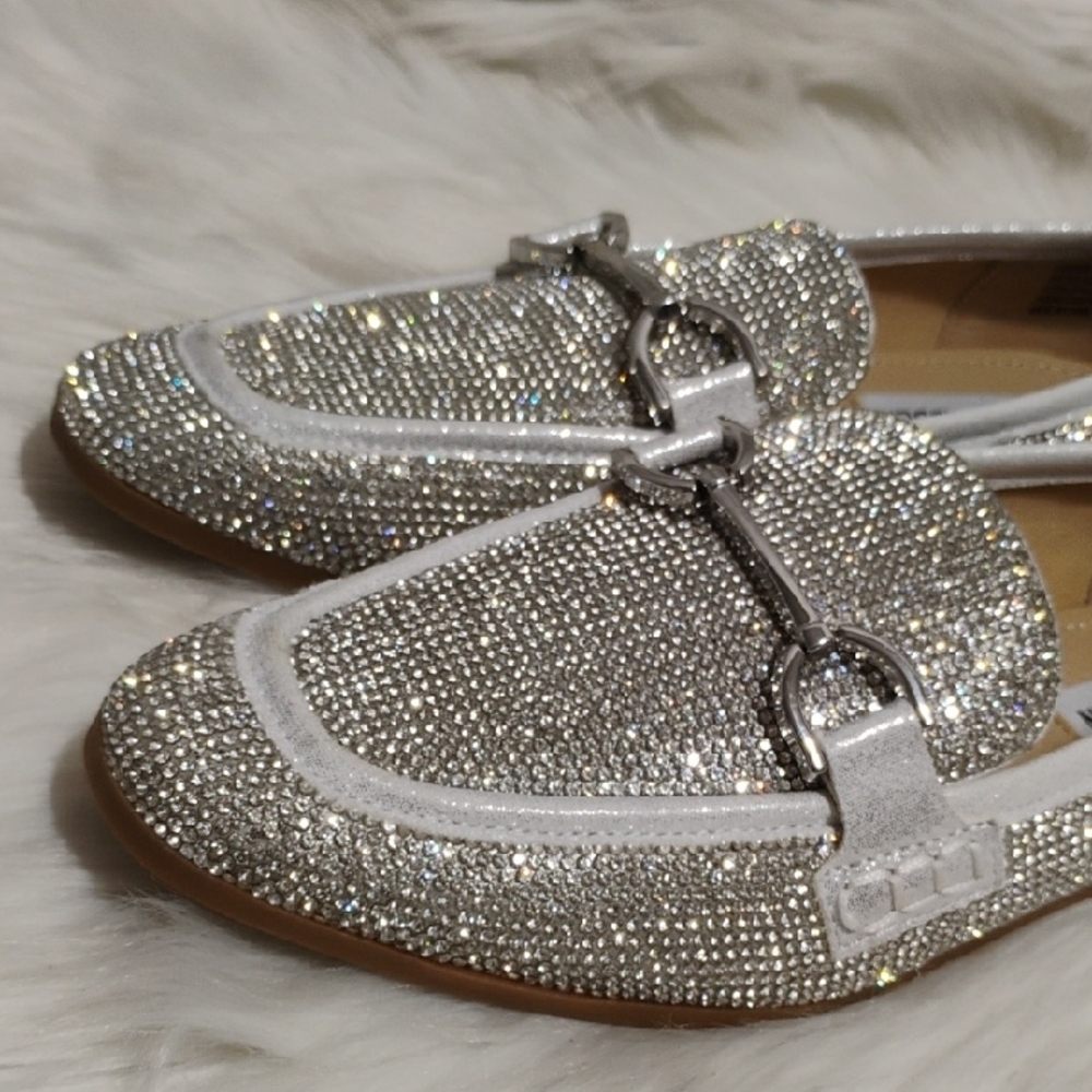 (#95) SALE!NWOT Steve Madden Rhinestone Covered Glittering Silver Loafers Sz.6.5 - Picture 3 of 14